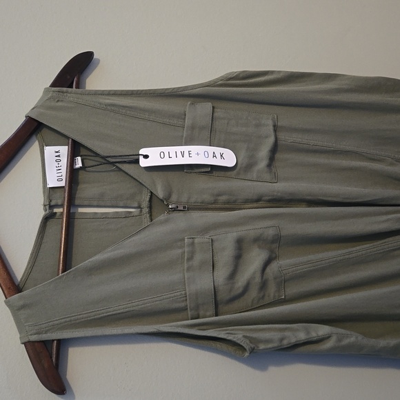 Olive + Oak Romper - Picture 3 of 8